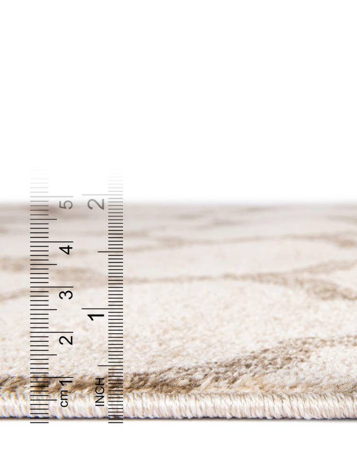 Detail image of 7' 10 x 7' 10 Trellis Round Rug