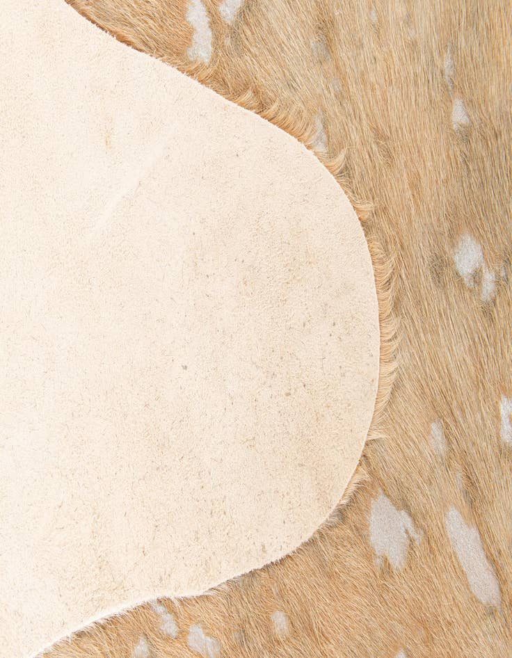 Detail image of 6' 5 x 6' 11 Cowhide Leather Freeform Rug