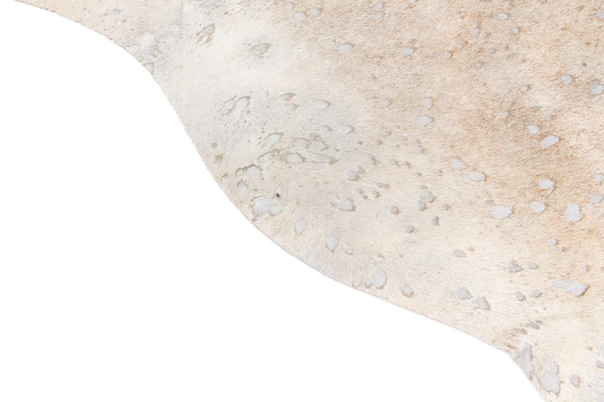 6' 2 x 7' 3 Cowhide Leather Freeform Rug
