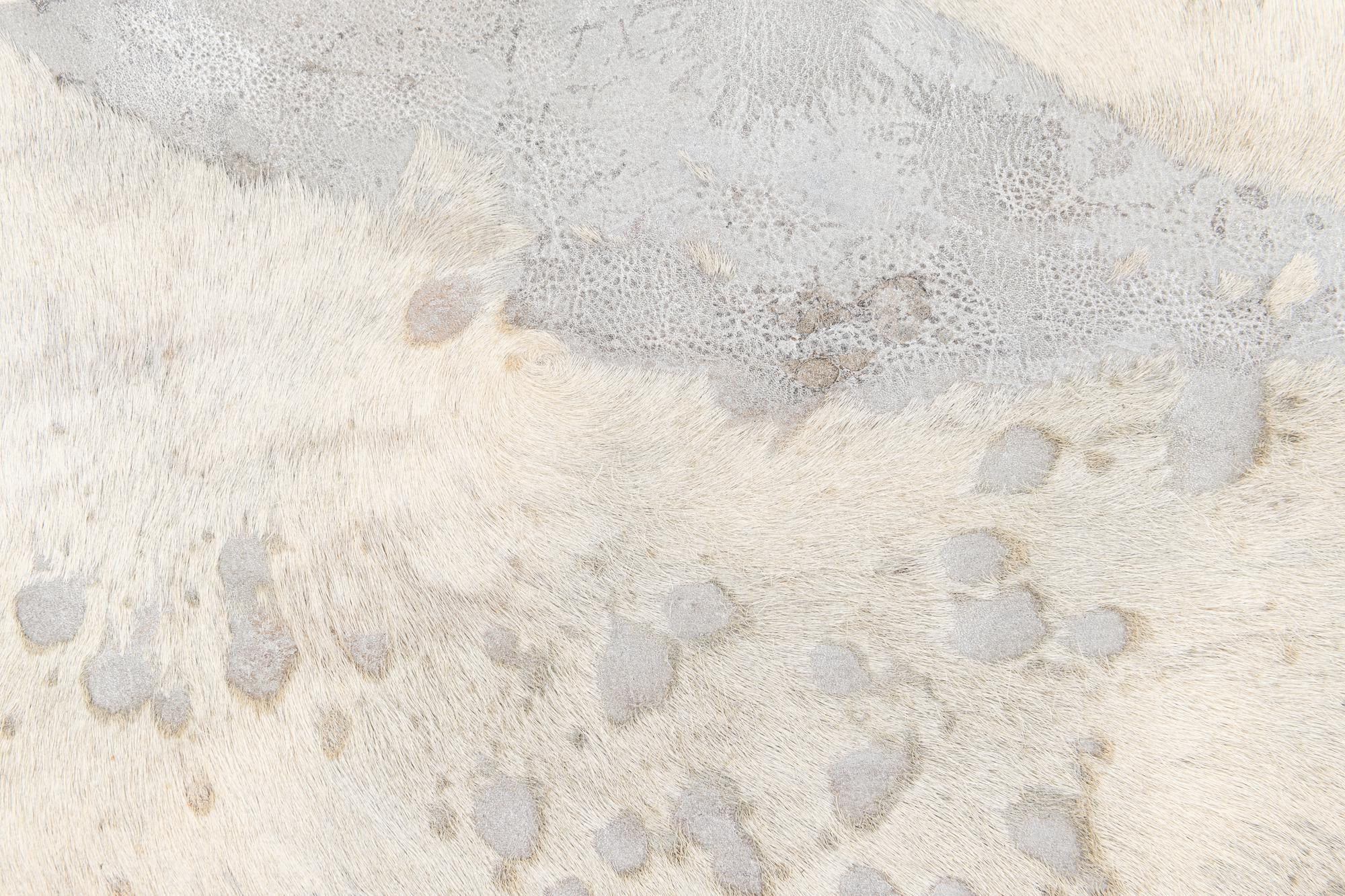 205cm x 230cm Cowhide Leather Alfombra Freeform