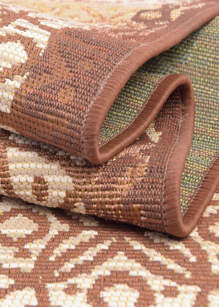 10' x 12' 2 Easy-Clean Lattice Indoor / Outdoor Rug