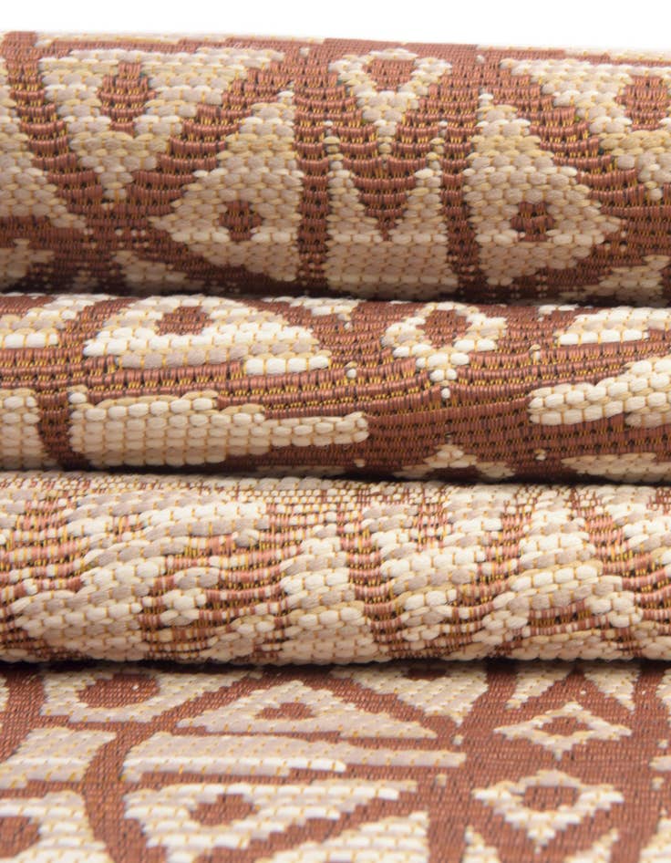 Detail image of 10' x 12' 2 Washable Lattice Indoor / Outdoor Rug