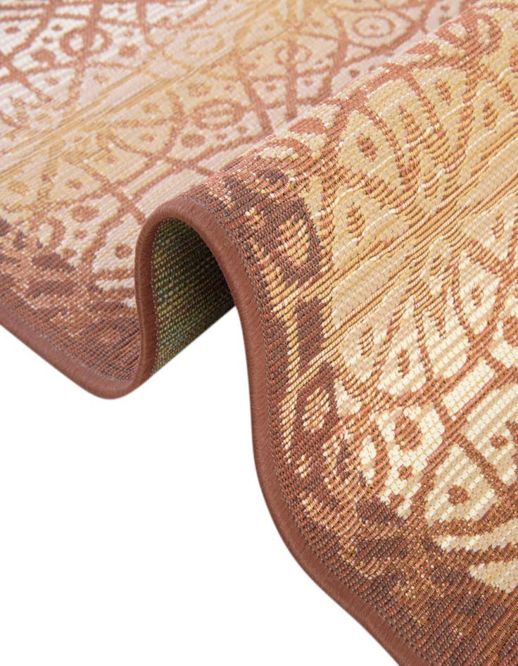 Detail image of 2' 7 x 5' 3  Washable Trellis Indoor / Outdoor Runner Rug