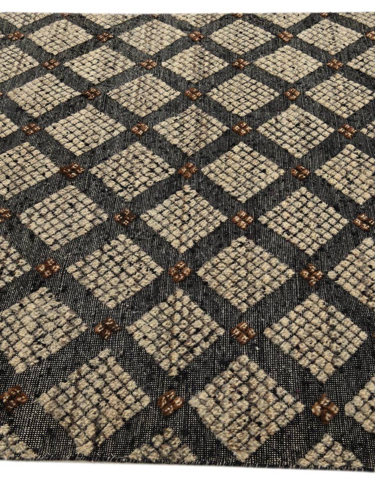 Detail image of 5' 7 x 7' 9  Hand Knotted Darya Wool Rug