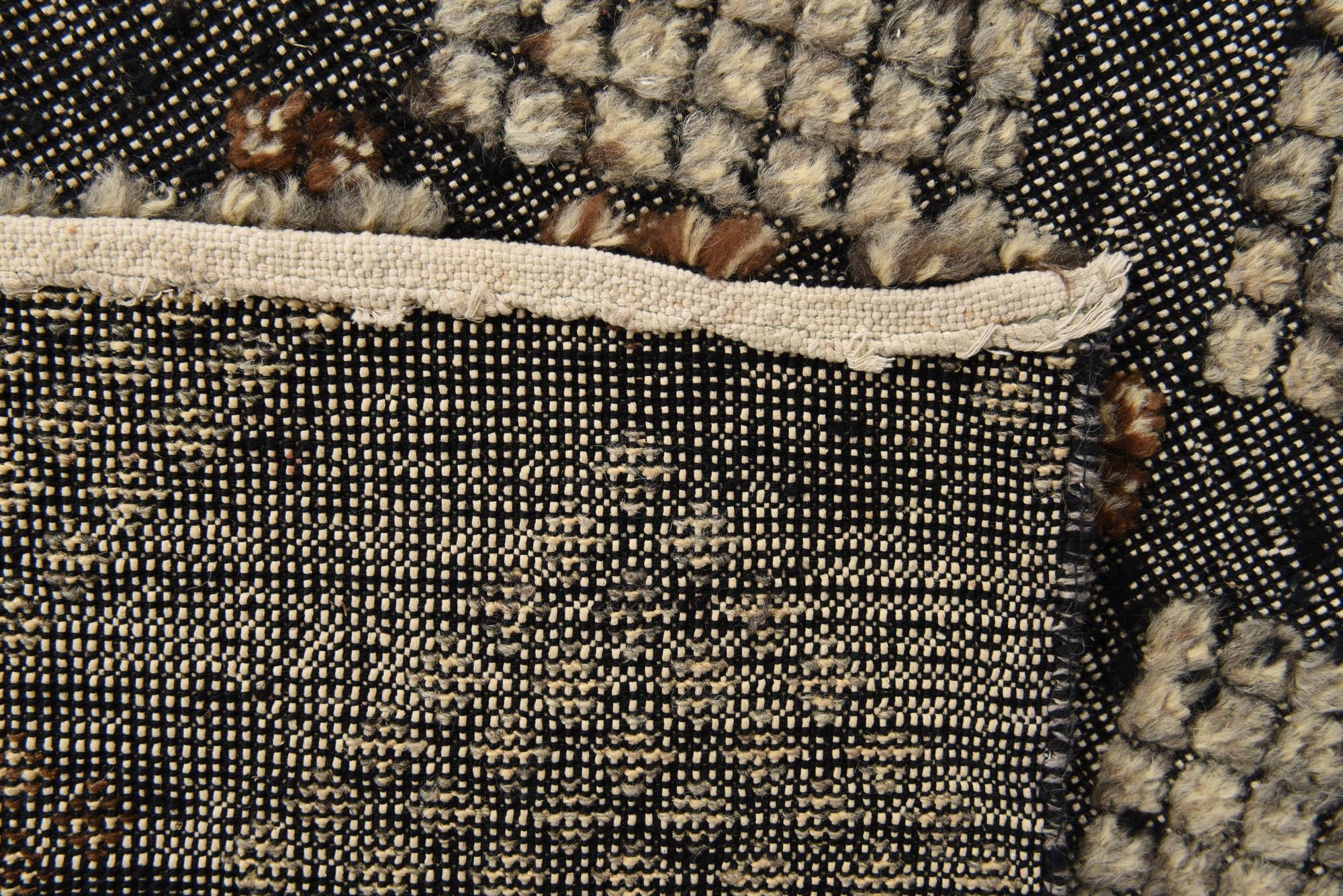 5' 7 x 7' 9 Hand Knotted Darya Wool Rug