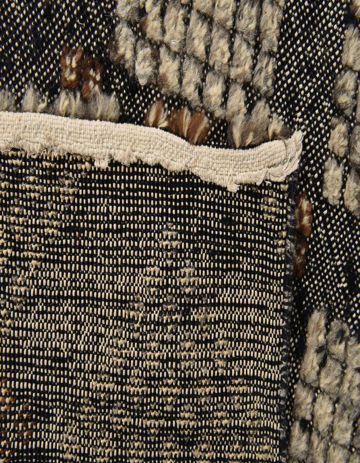 Detail image of 5' 7 x 7' 9  Hand Knotted Darya Wool Rug