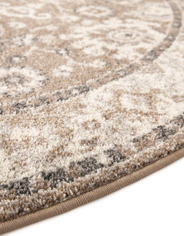 Detail image of 6' x 6' Madeline Round Rug