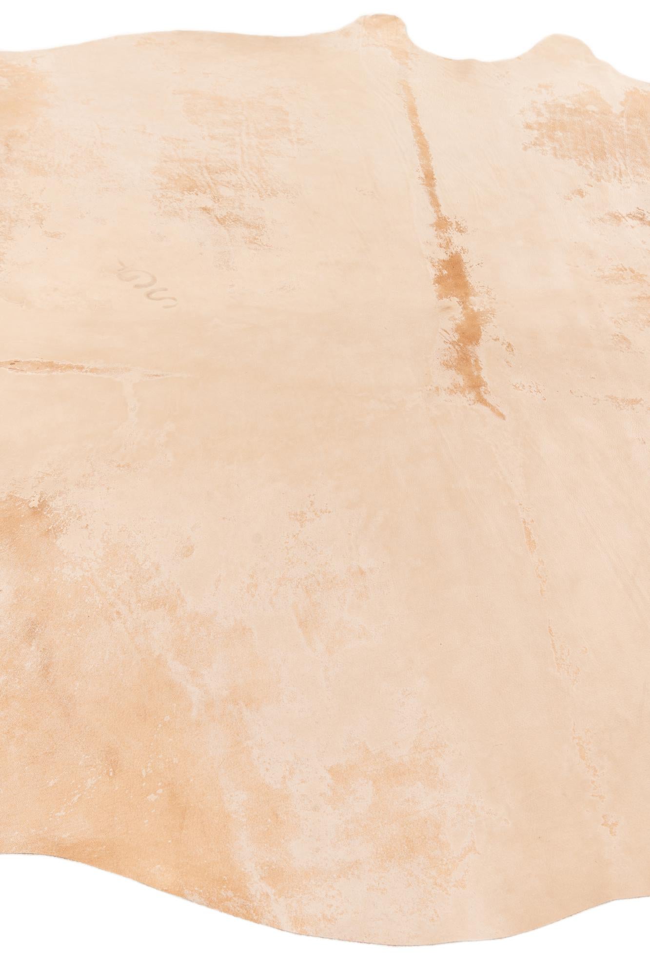 6' 5 x 7' Cowhide Leather Freeform Rug