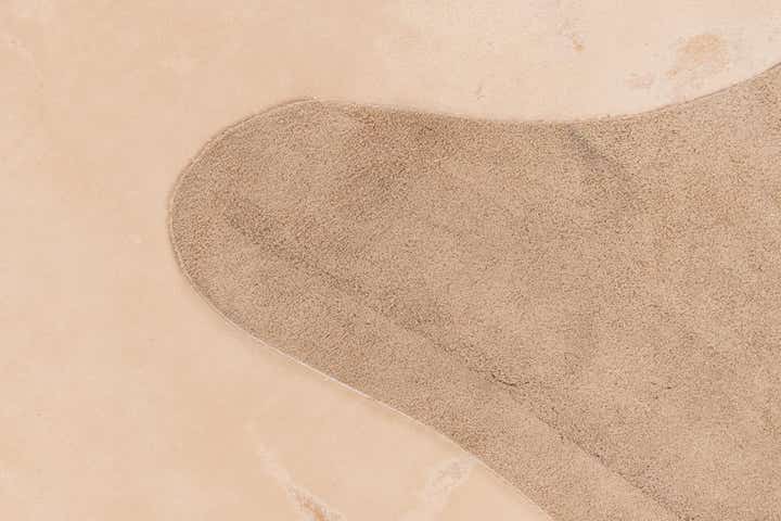 6' 5 x 7' Cowhide Leather Freeform Rug