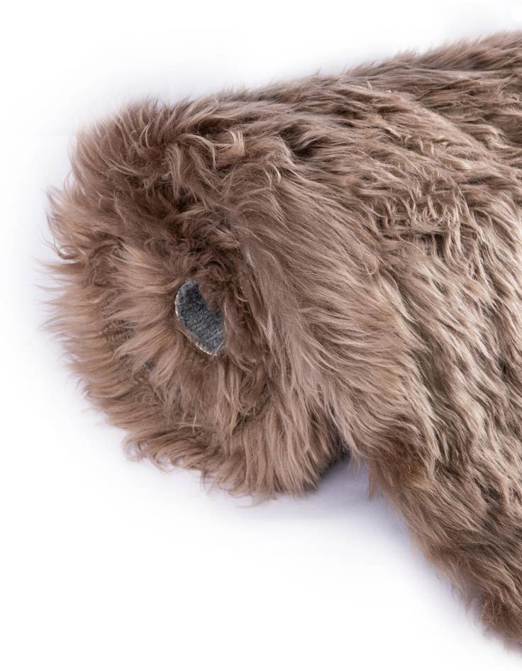 Detail image of 4' 9 x 6' Natural Sheepskin Freeform Rug