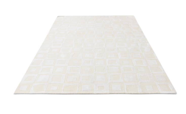 Detail image of 5' 9 x 8' 2 Hand Knotted Darya Wool Rug