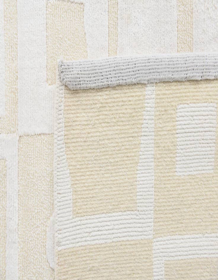 Detail image of 5' 9 x 8' 2  Hand Knotted Darya Wool Rug