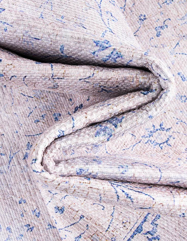 Detail image of 7' 6 x 7' 6 Timeless Octagon Rug