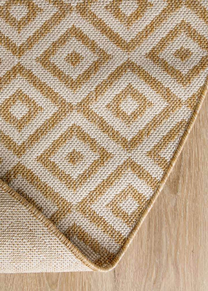 5' 3 x 8' Easy-Clean Jill Zarin Costa Rica Indoor / Outdoor Oval Rug