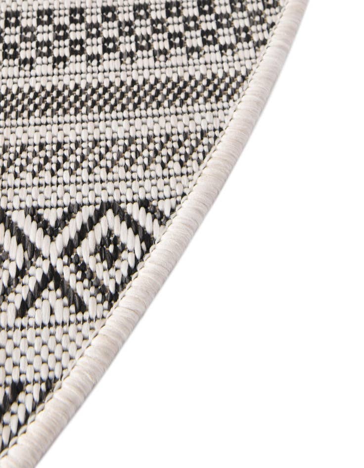 Detail image of 5' 3 x 8' Washable Ribbon Indoor / Outdoor Oval Rug