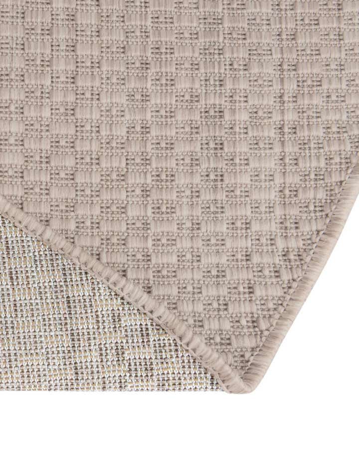 5' 3 x 8' Easy-Clean Solid Indoor / Outdoor Oval Rug