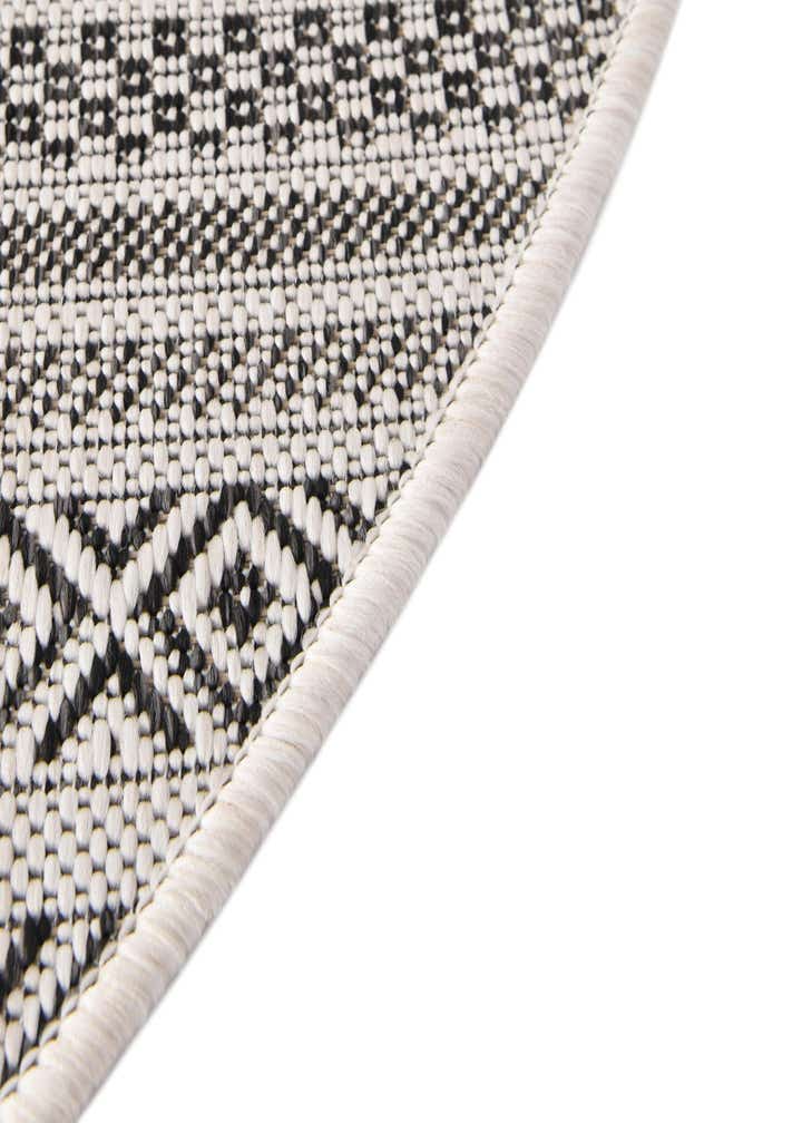 3' x 5' 3 Easy-Clean Striped Indoor / Outdoor Oval Rug
