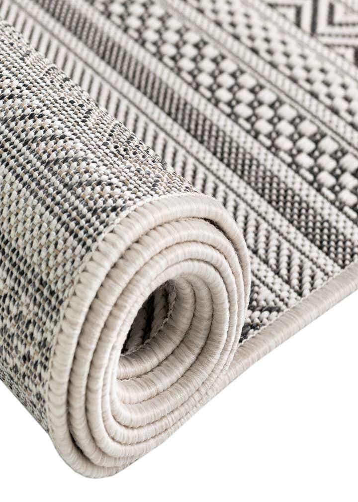 3' x 5' 3 Easy-Clean Striped Indoor / Outdoor Oval Rug