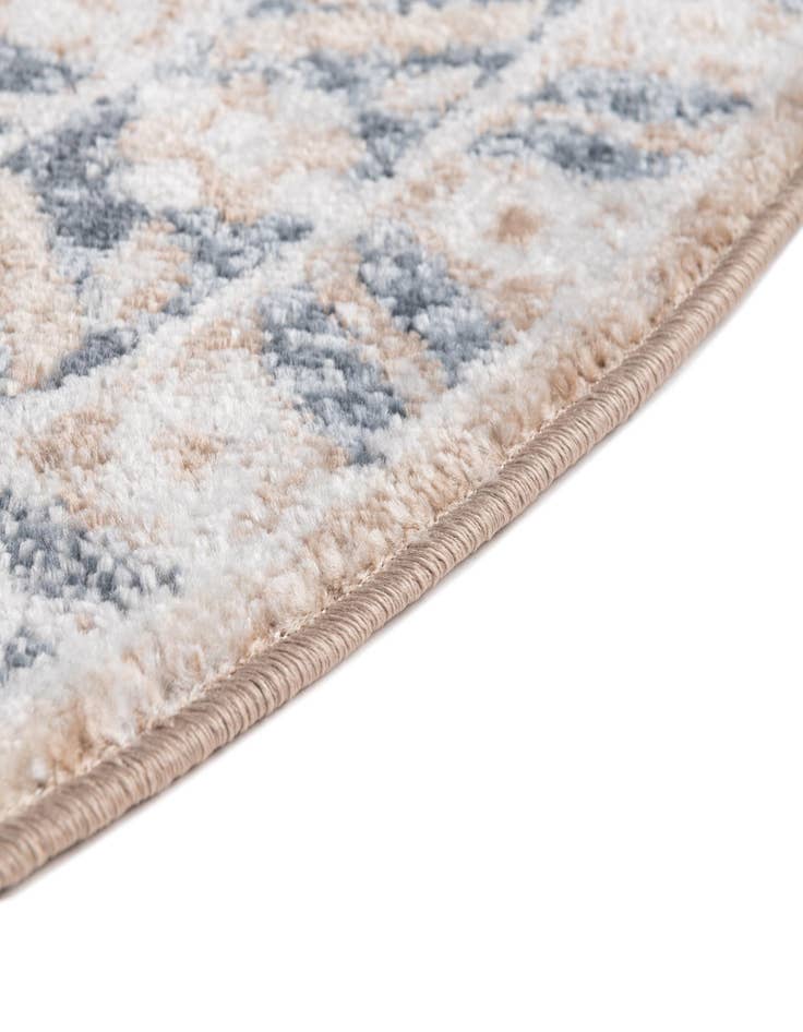 Detail image of 4' x 6' Oxford Oval Rug