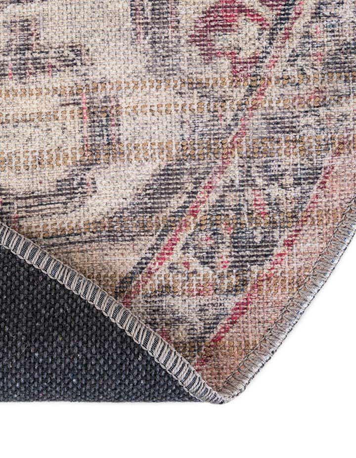 5' 3 x 5' 3 Washable Nostalgia Round Rug