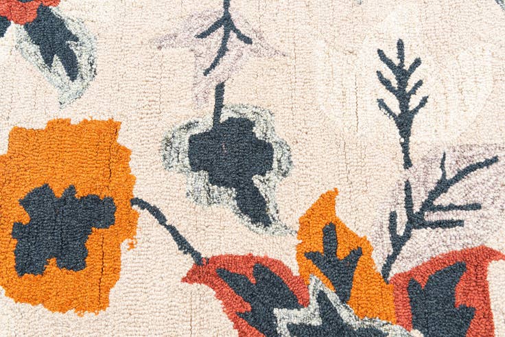 Detail image of 3' x 5' Agra Rug