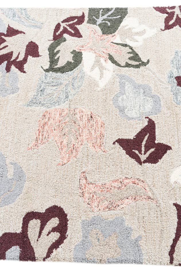 Detail image of 4' x 6' Agra Rug