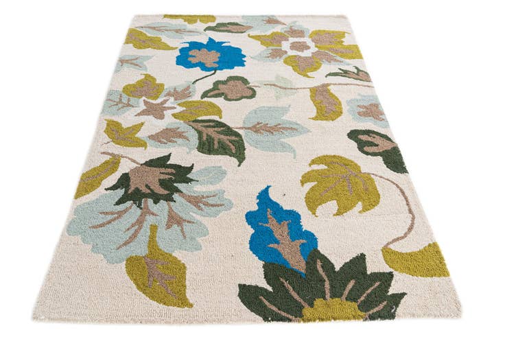 Detail image of 4' x 6' Agra Rug