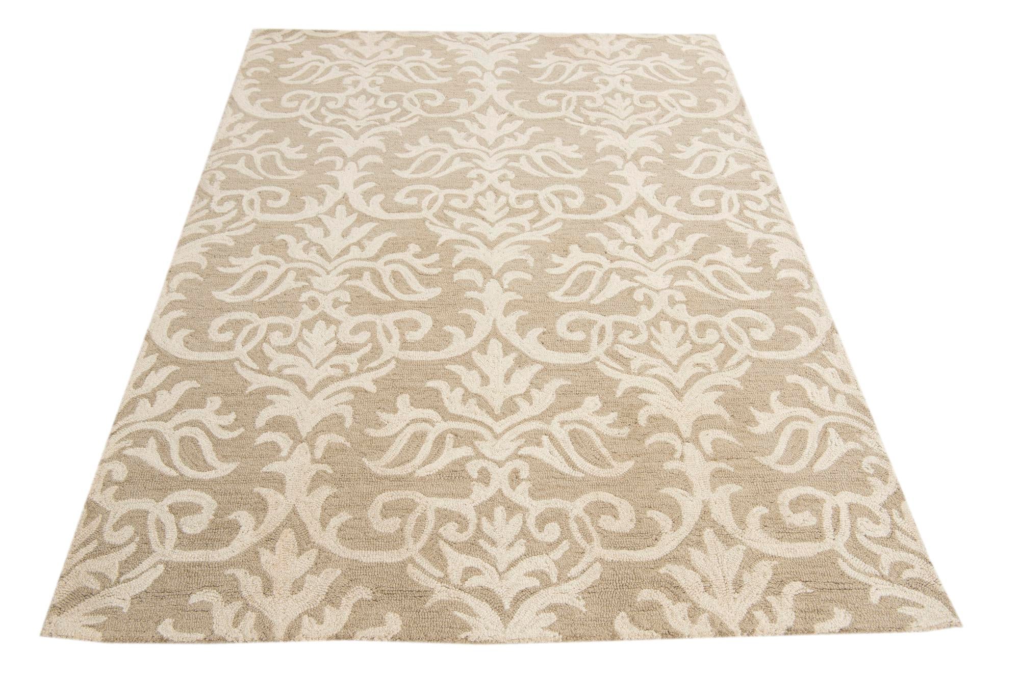 5' 1 x 7' Agra Rug