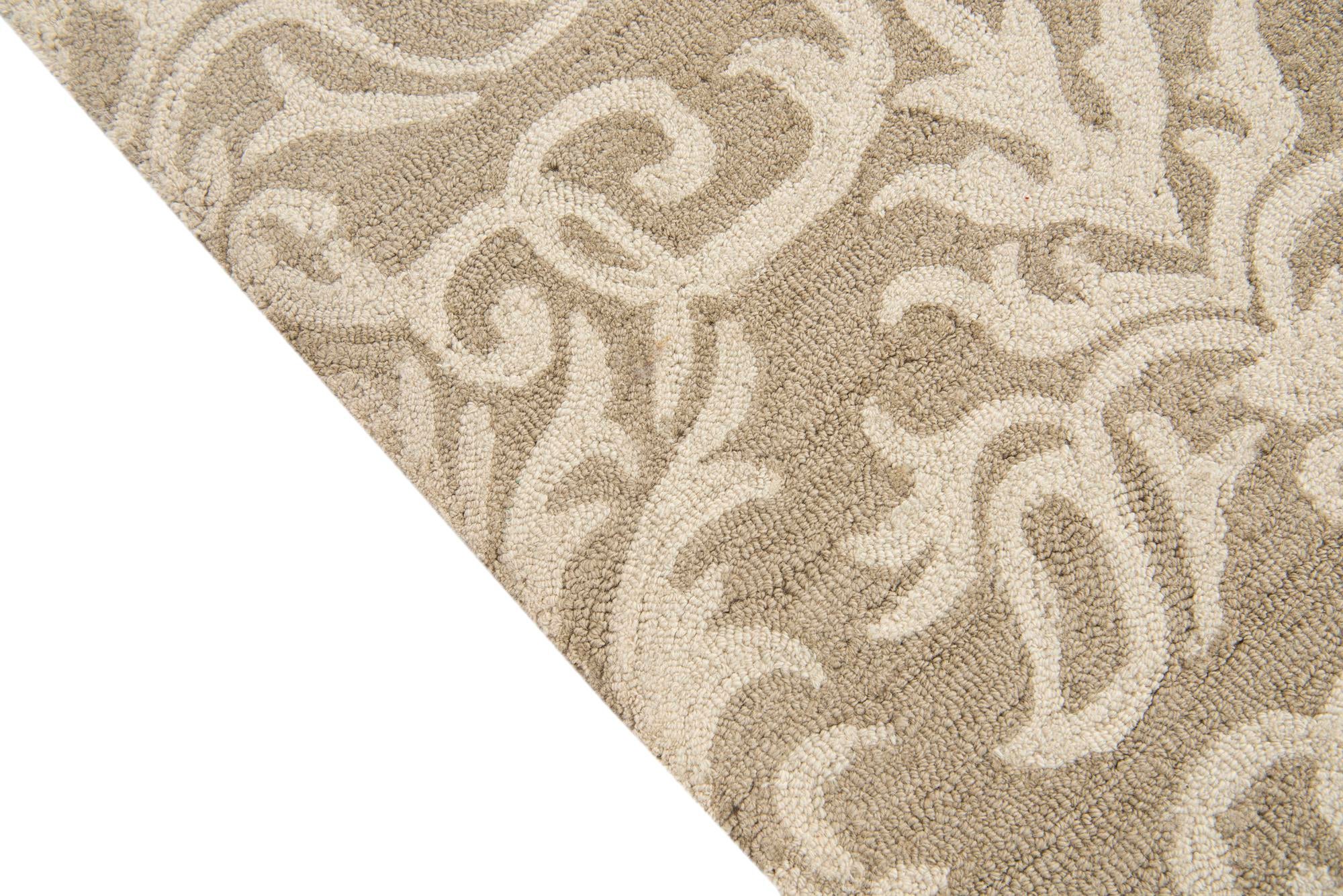 5' 1 x 7' Agra Rug