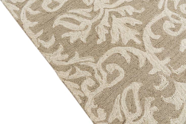 Detail image of 5' x 6' 10 Agra Rug