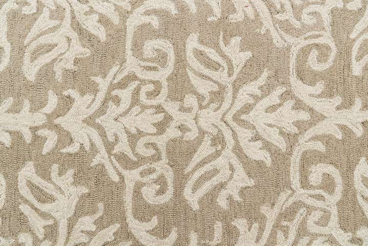 5' x 6' 10 Agra Rug