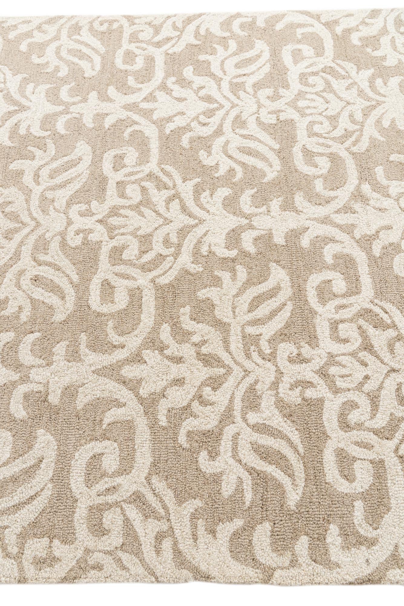 5' x 7' Agra Rug
