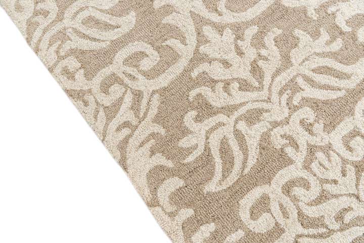 5' x 7' Agra Rug