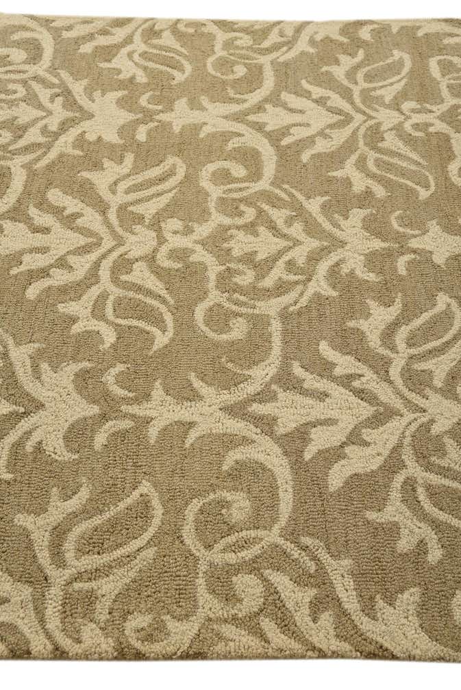 5' 1 x 7' Agra Rug