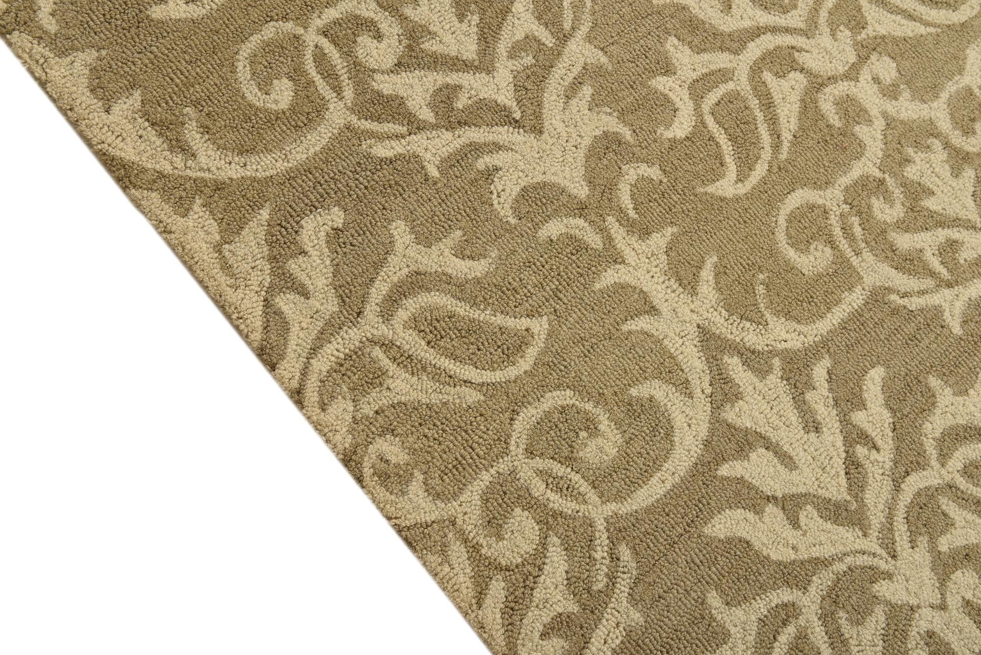 5' 1 x 7' Agra Rug
