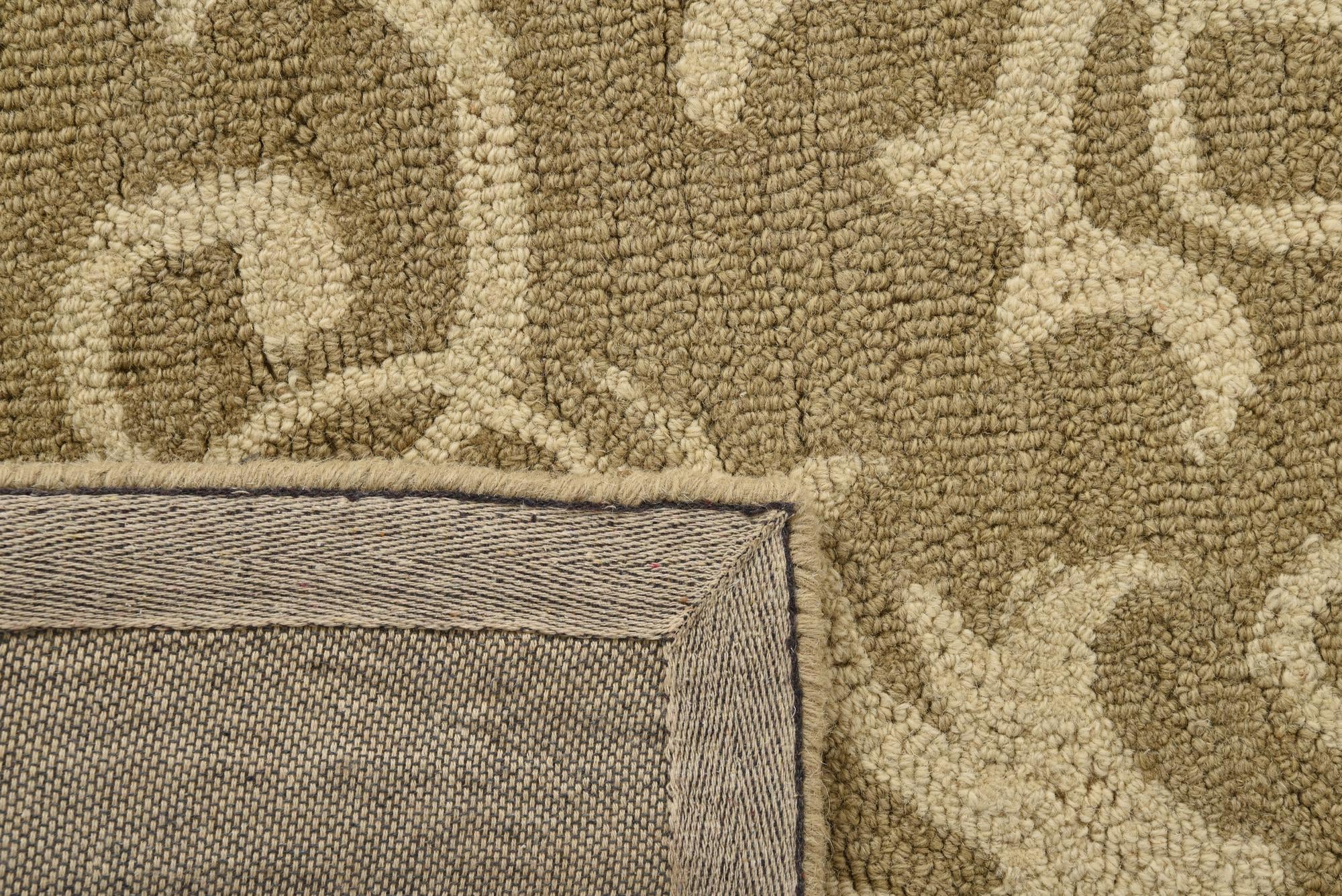 5' 1 x 7' Agra Rug