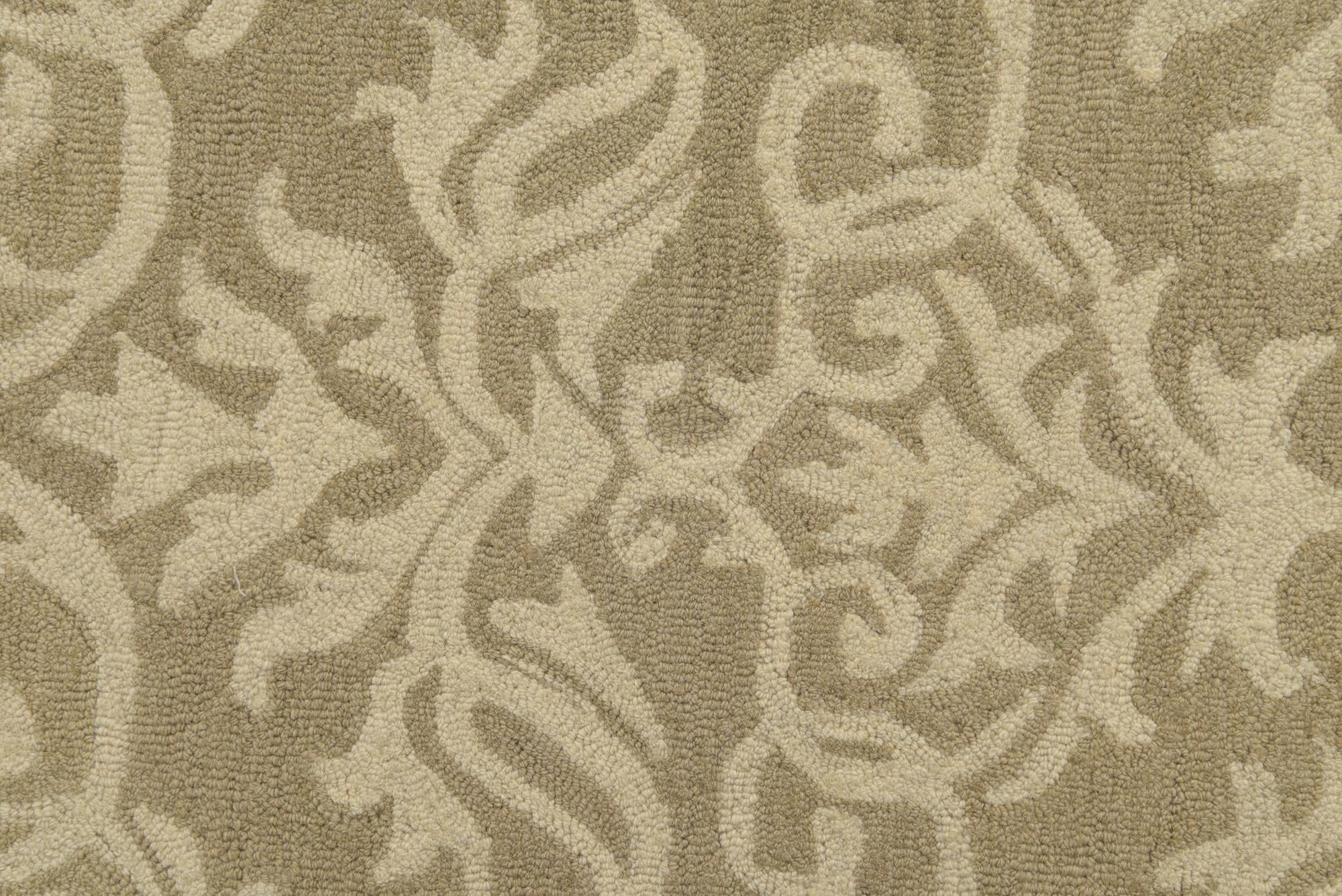 5' 1 x 7' Agra Rug