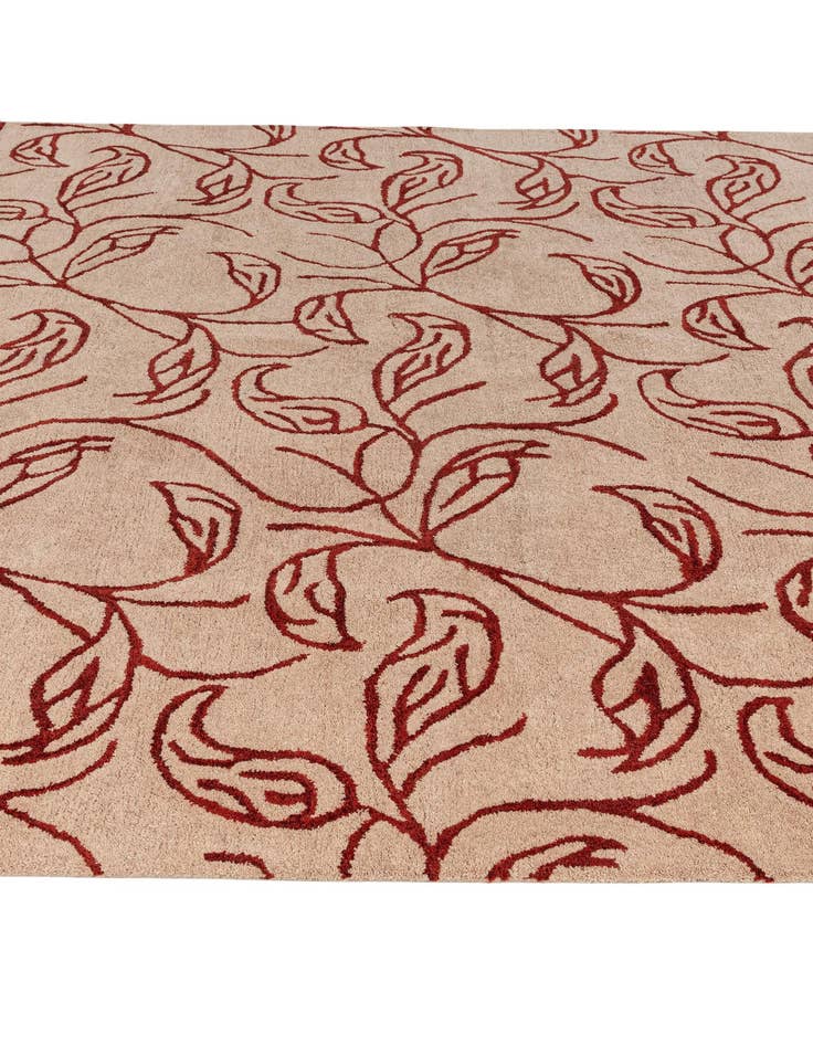 Detail image of 7' 11 x 10' 11 Agra Wool Rug