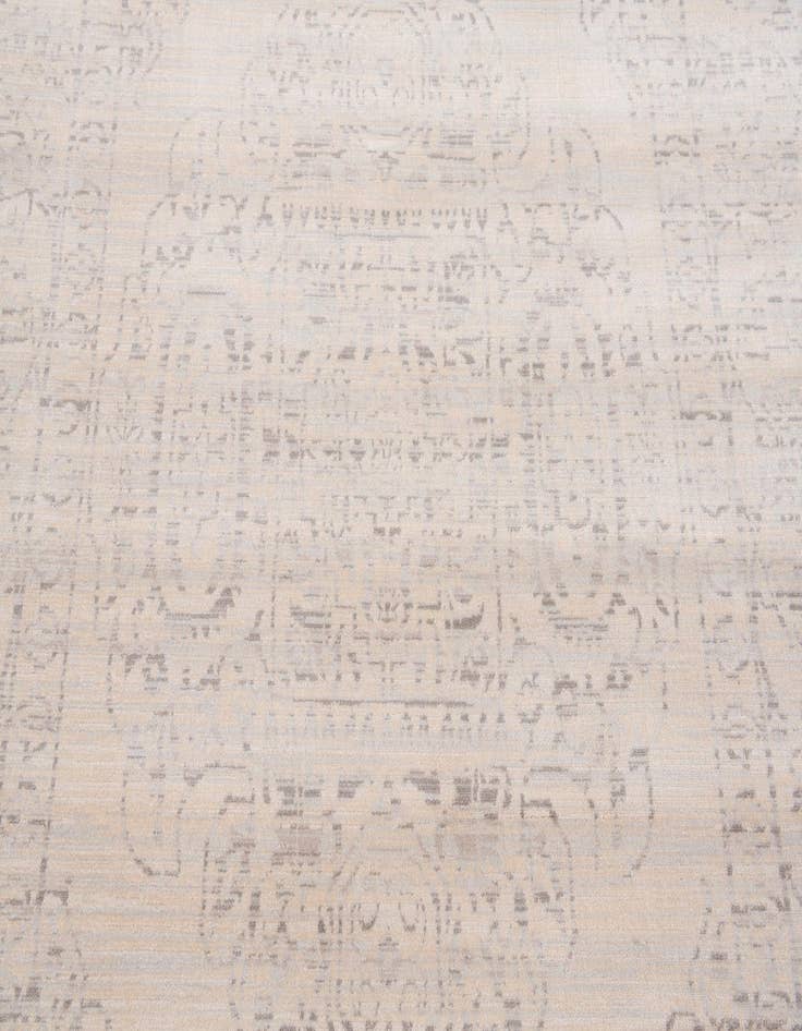 Detail image of 4' 10 x 8' Alexis Rug