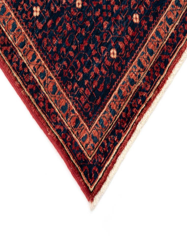 Detail image of 7' 10 x 9' 7 Amina Wool Rug