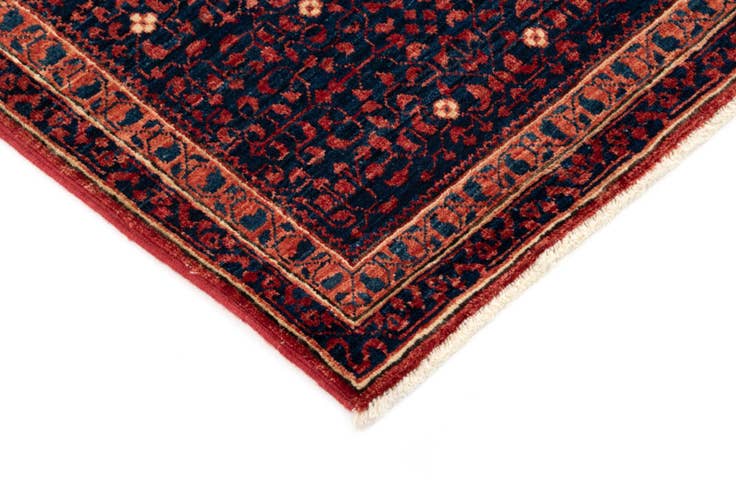 Detail image of 7' 10 x 9' 7 Amina Wool Rug