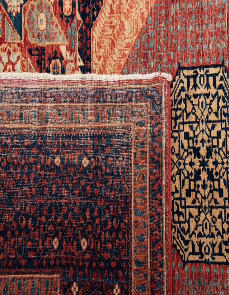 Detail image of 7' 10 x 9' 7 Amina Wool Rug