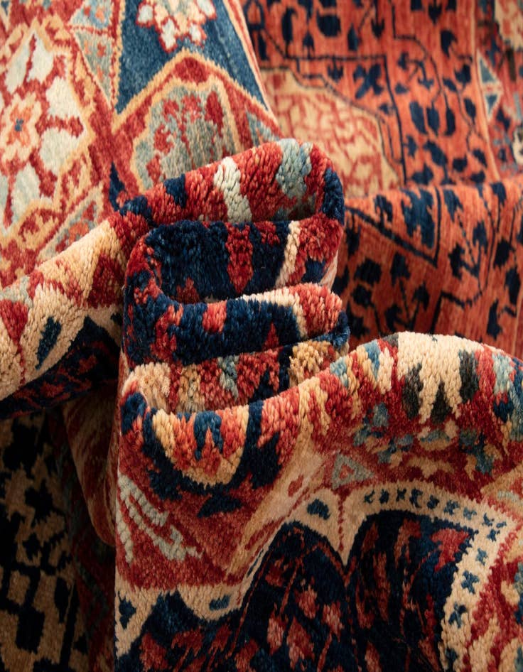 Detail image of 7' 10 x 9' 7 Amina Wool Rug