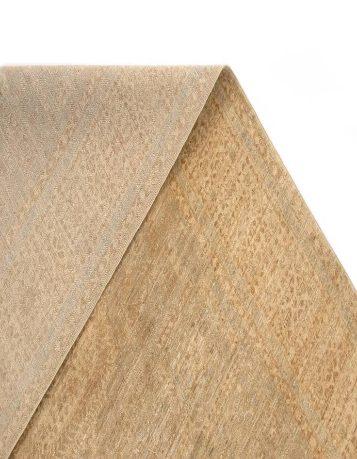 Detail image of 4' 10 x 6' 11 Amina Wool Rug