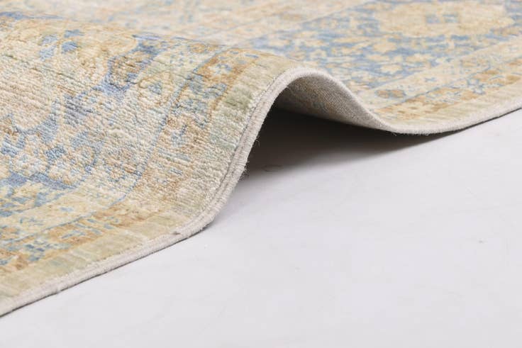 Detail image of 8' 2 x 9' 9 Hand Knotted Amina Rug