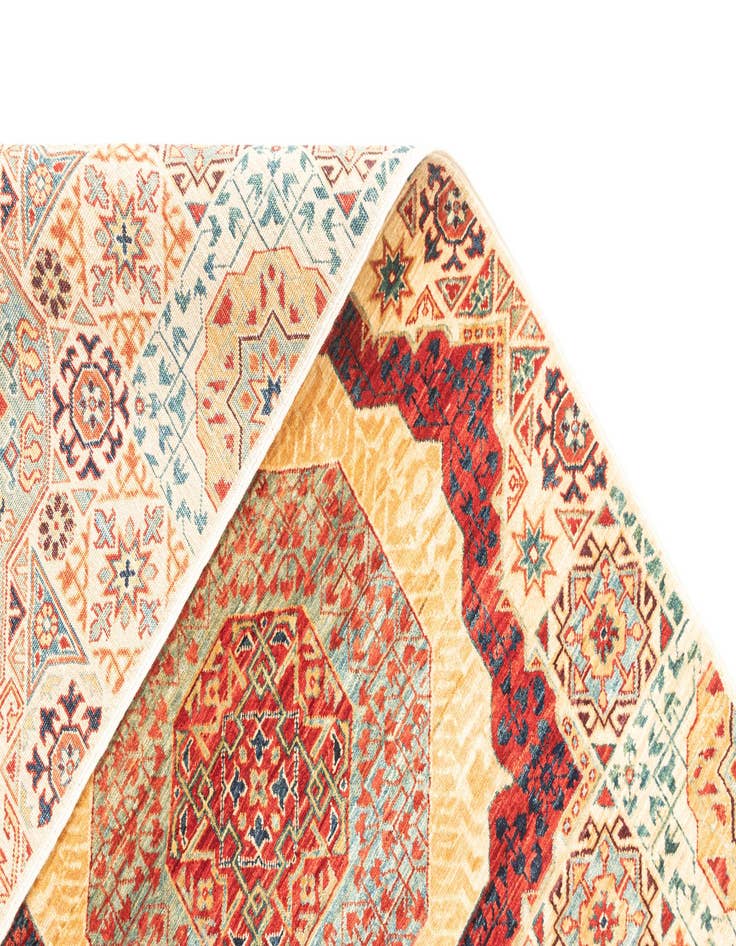 Detail image of 2' 9 x 15' 11 Hand Knotted Amina Rug