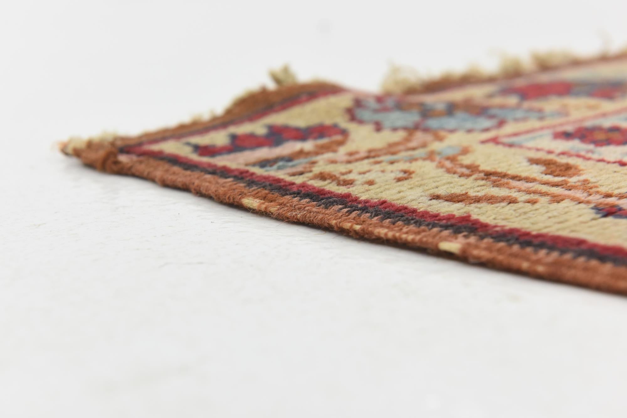 5' x 7' 10 Hand Knotted Anatolian Wool Rug