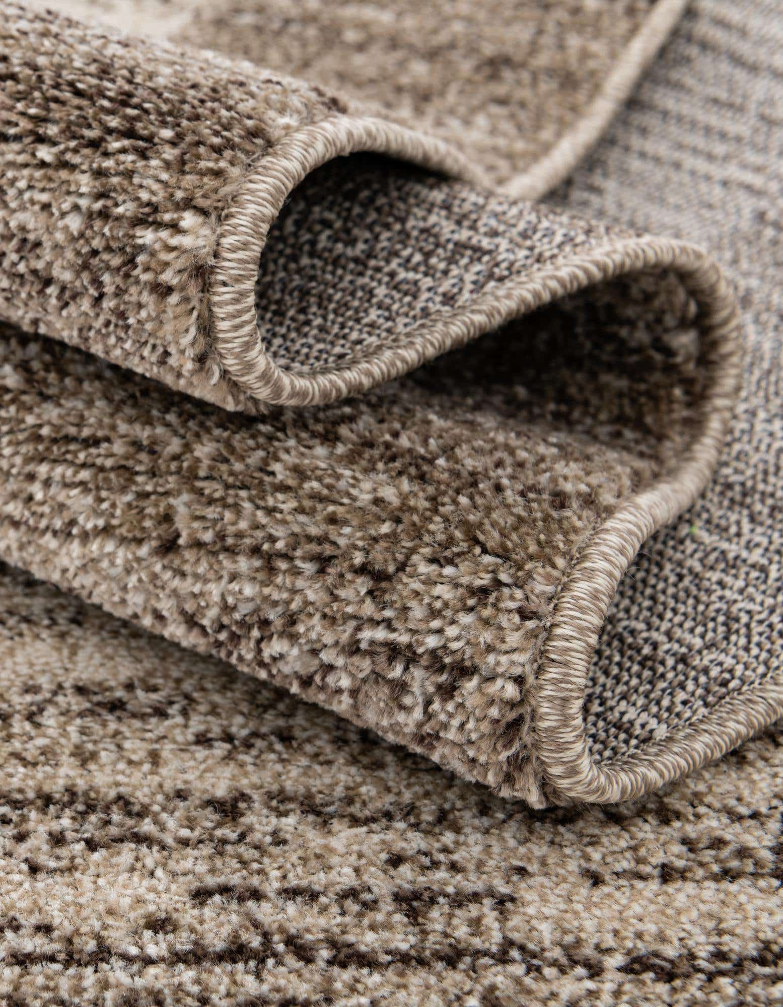 Detail image of 240cm x 335cm Loft Rug