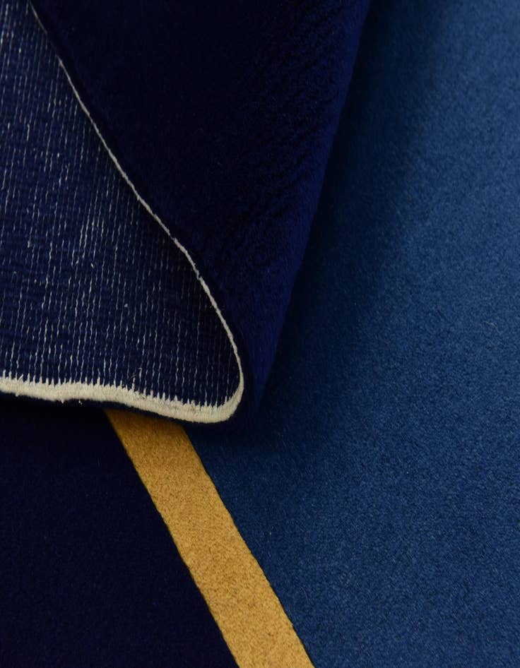 Detail image of 8' x 11' 7  Hand Knotted Antique Finish Wool Rug