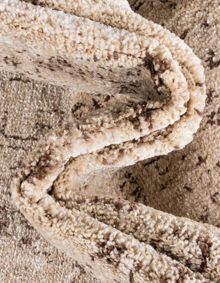 Detail image of 2' 2 x 3' Arcadia Rug